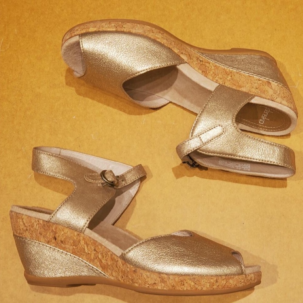 🆕 Dansko | Charlotte Wedge | Gold | 41